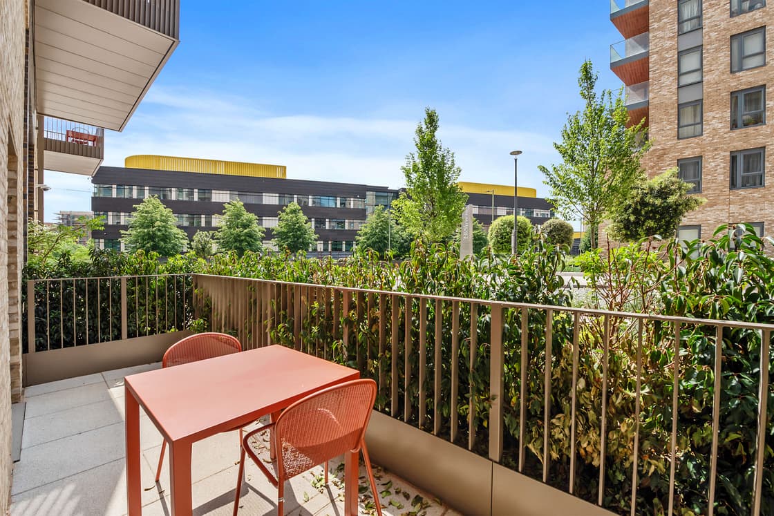 Image of Apartment 27