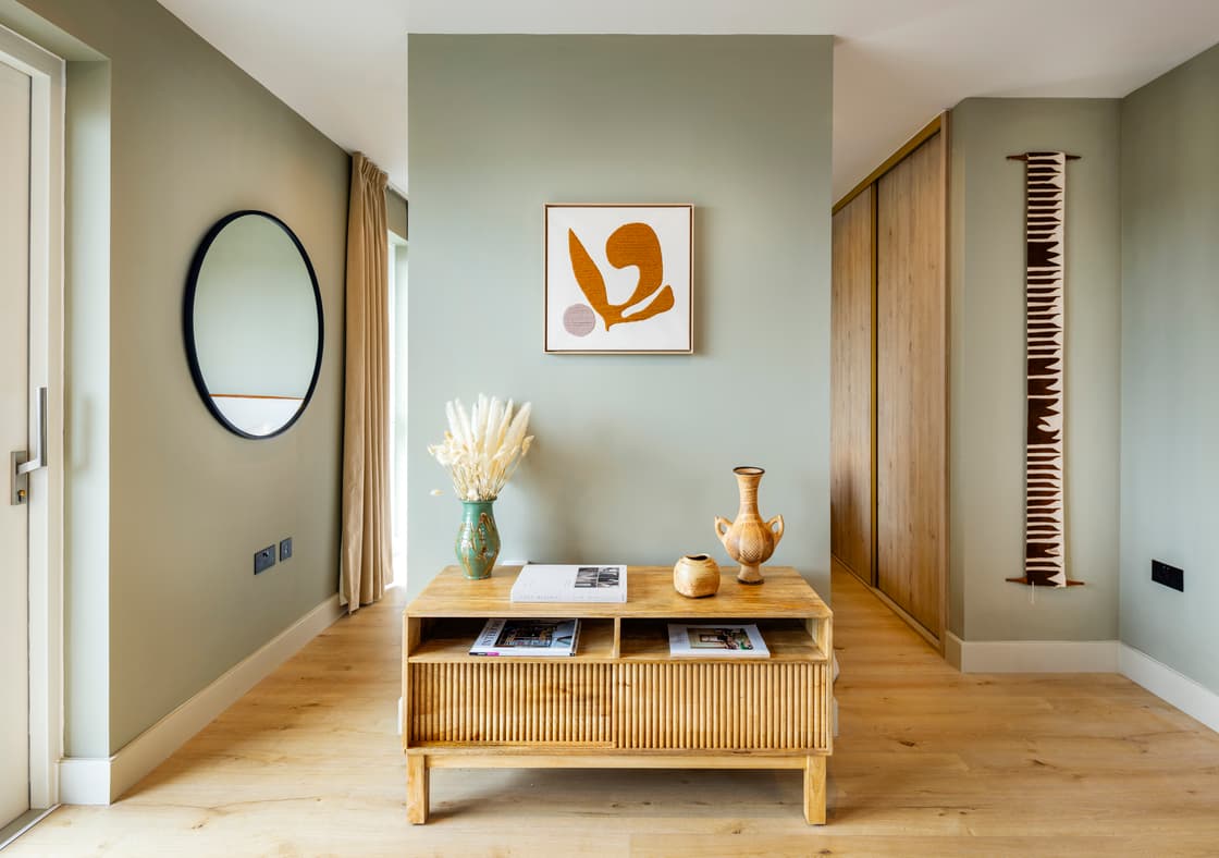 Image of Apartment 42