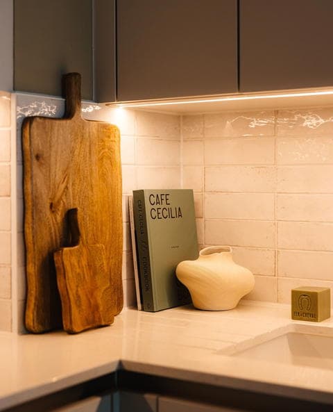Details at home, The Draper edition.⁠
⁠
There's...