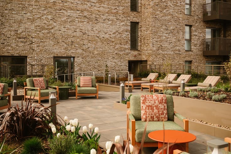 Image W O L. L C A. The Draper. E C H 31